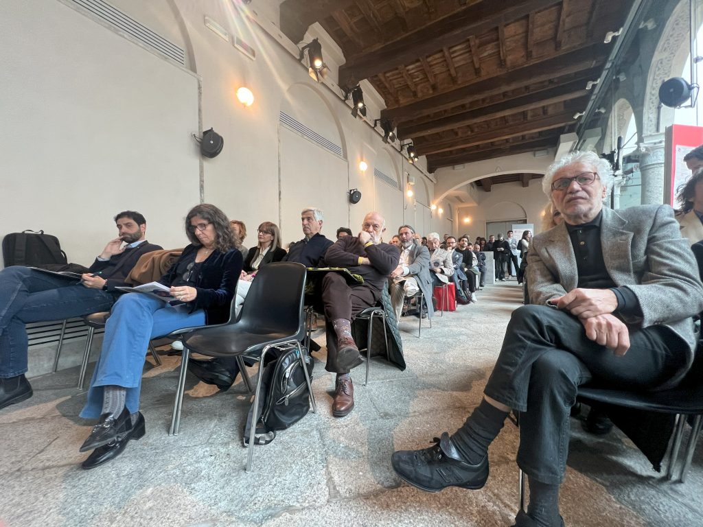 Teatro Paolo Grassi di Milano (Foto Anton Pio Rubino)