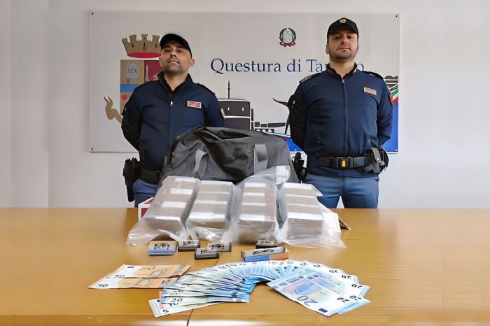 Arrestati a Taranto con 6 chili di hashish: agenti della Squadra Volante in azione