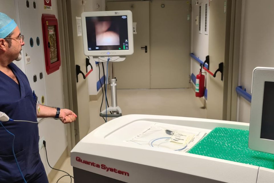 Innovazioni a Bari: l'ospedale Di Venere adotta il laser chirurgico ad Olmio