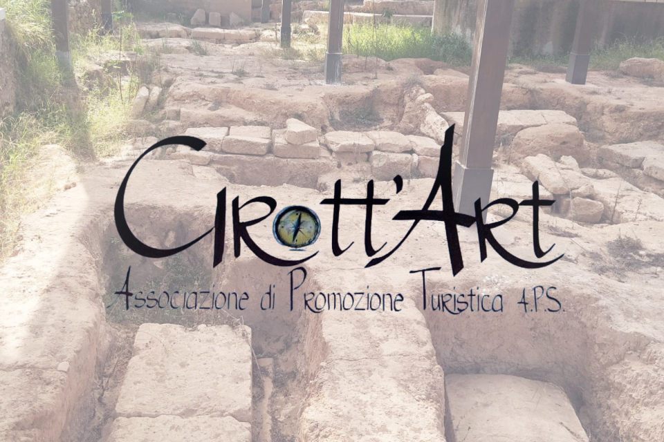Villa Castelli | Il Progetto 'Ambiente Gravina' tra escursione archeologica e visita al museo