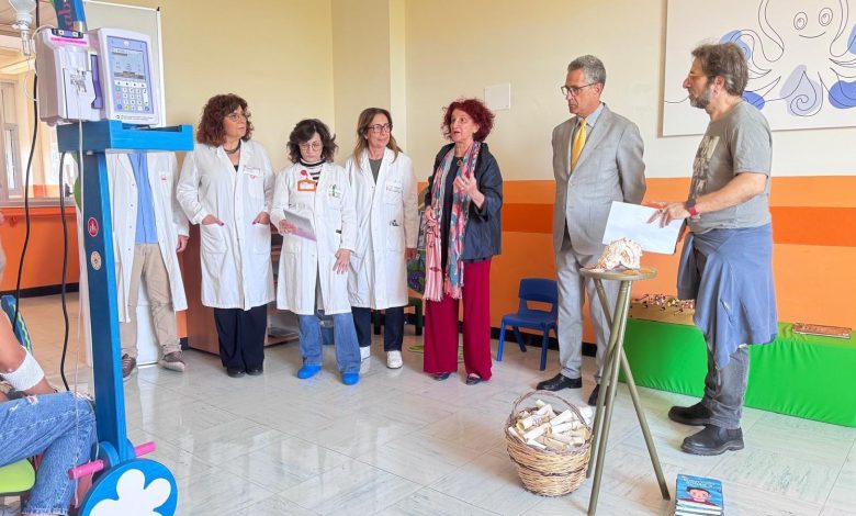 Studenti e studentesse protagonisti delle letture per i bambini ricoverati