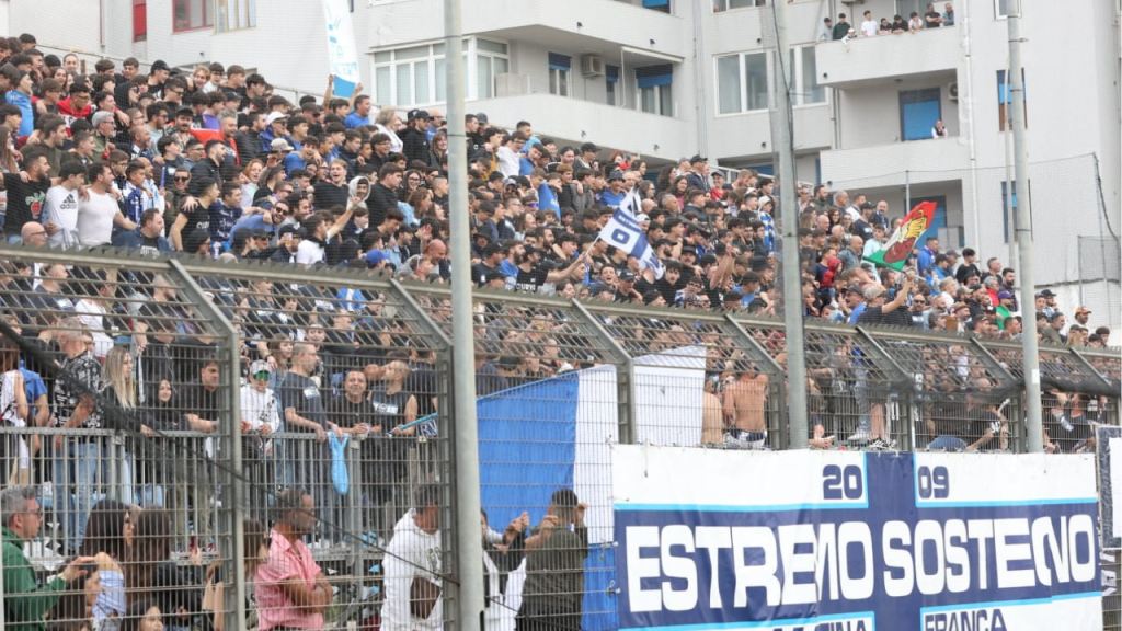 Martina Nardò: Mister Pizzulli ed il presidente Piero Lacarbonara proma dell'incontro (Foto Paolo Conserva)