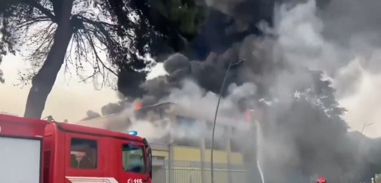 Taranto incendio istituto
