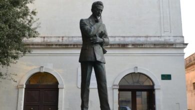 Statua a Maglie di Aldo Moro
