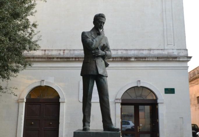 Statua a Maglie di Aldo Moro
