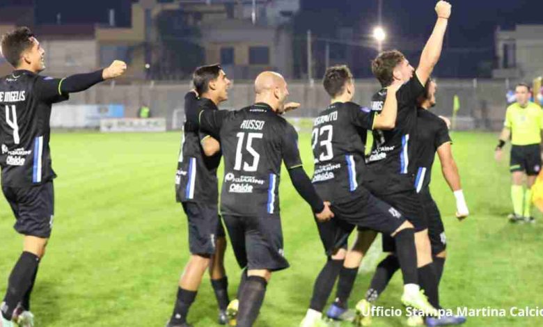 Esultanza dopo la rete dei giocatori del Martina