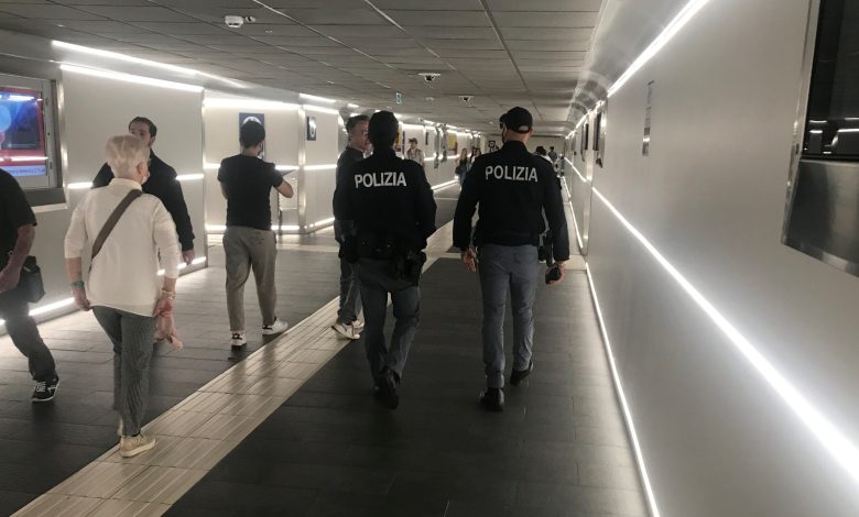 Controlli Polizia a Bari durante l’operazione Viaggiare Sicuri