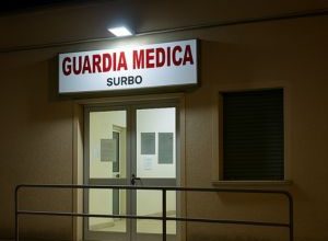 Esterno della guardia medica di Surbo dove è avvenuta l’aggressione al medico