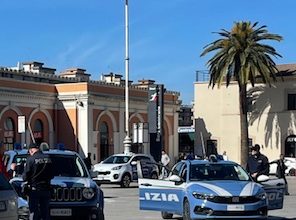 Sequestro di quasi 13 chili di droga durante arresto a Bari