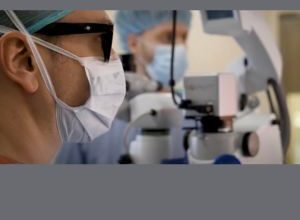 Microscopio 3D per curare la maculopatia in uso al Miulli di Acquaviva