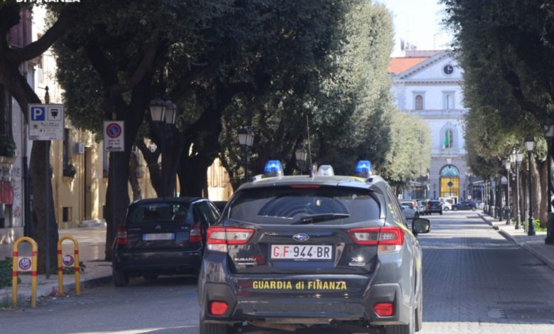Guardia di Finanza sequestra prodotti pericolosi in provincia di Taranto