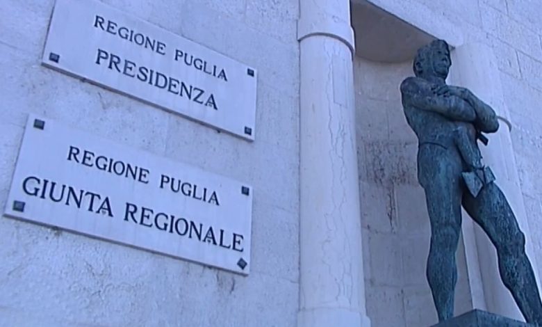 sede Regione Puglia a Bari durante le valutazioni per le elezioni comunali 2025