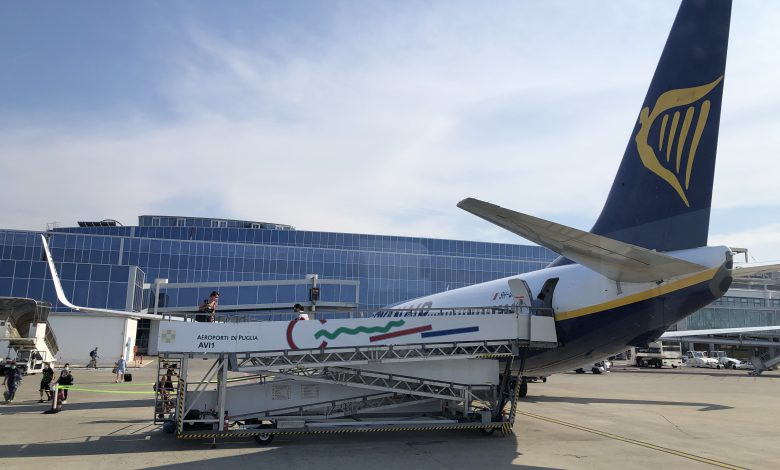 Ryanair operativo invernale 2025 Puglia negli aeroporti di Bari e Brindisi
