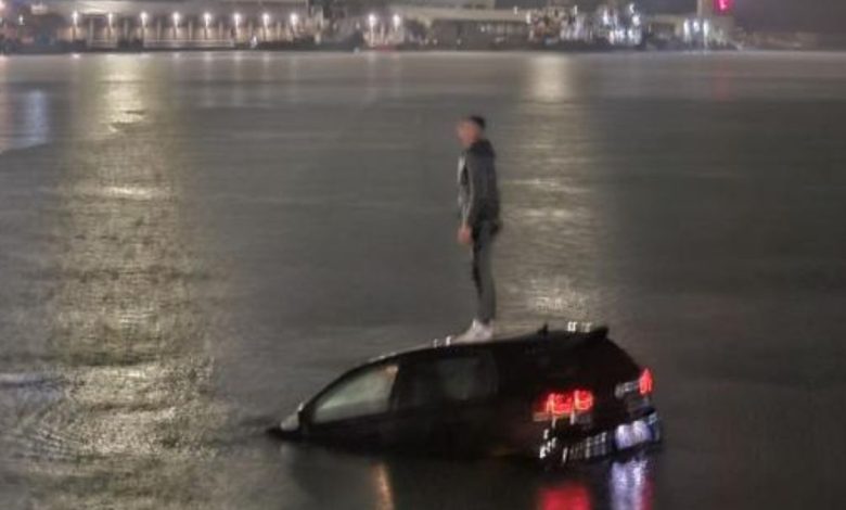 Bari auto in mare durante l’incidente al porto