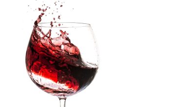 Calici di vino novello in Puglia per la festa di San Martino