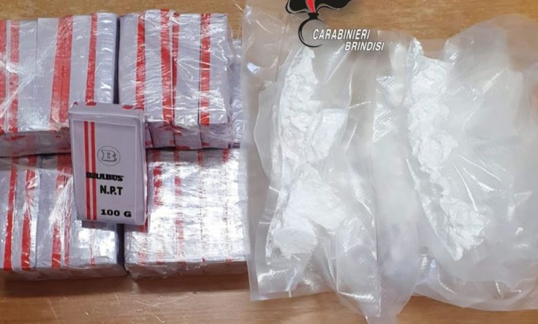 Carabinieri Brindisi arresto per 3 kg di hashish e 500 g di cocaina