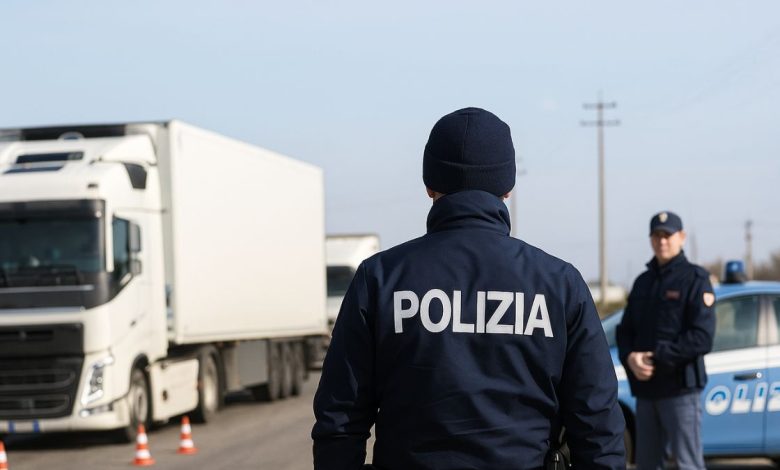arresto per traffico di migranti a Bari durante controlli di polizia
