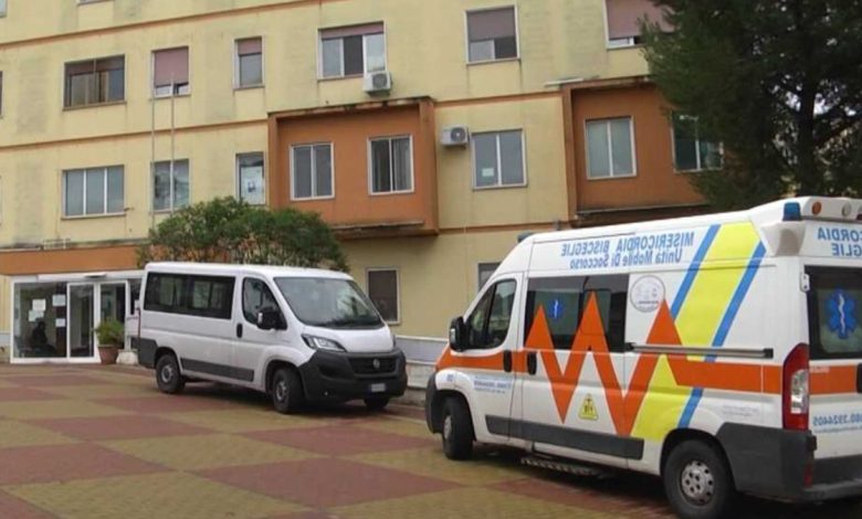 ingresso del pronto soccorso di Bisceglie