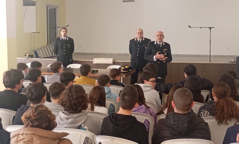 Legalità in aula a Ceglie Messapica durante l’incontro educativo con gli studenti