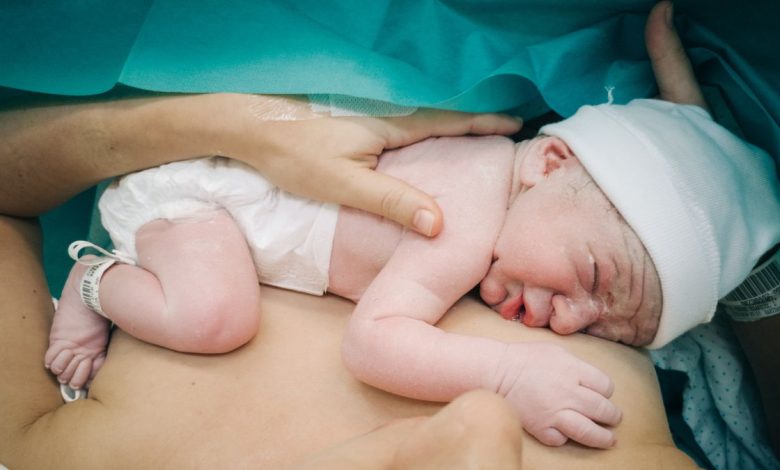 Informazioni sul parto in anonimato e tutela del neonato