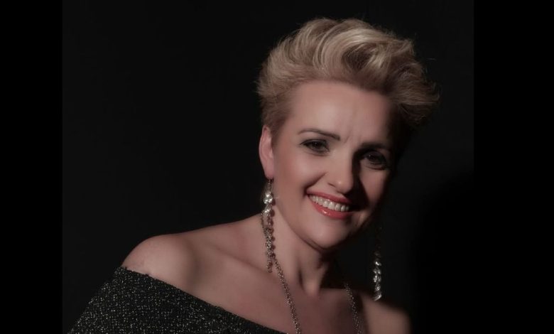 Luciana Negro Medaglia Pro Humanitate alla Conferenza sui Diritti Umani