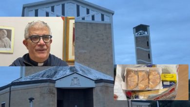 Furgone della parrocchia utilizzato per la distribuzione di pasti ai poveri a Lecce