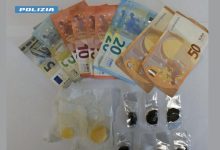 Polizia di Stato in servizio a Gallipoli durante un controllo del territorio