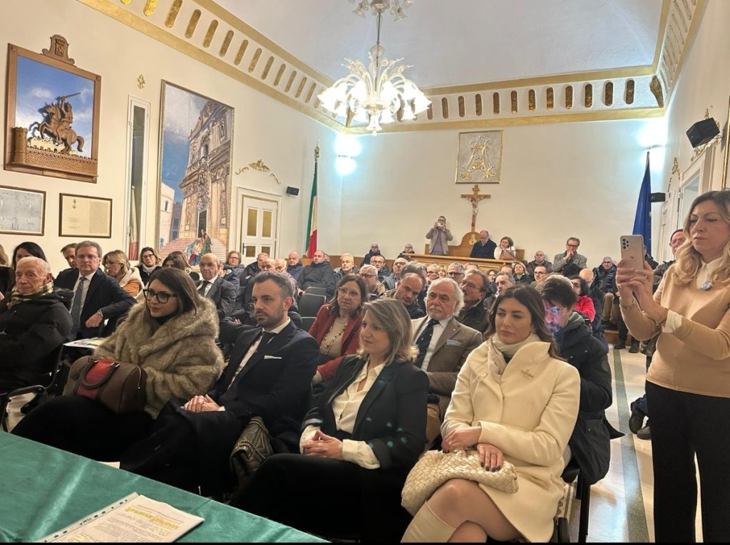 Numerose presenze, tra le quali diversi avvocati 