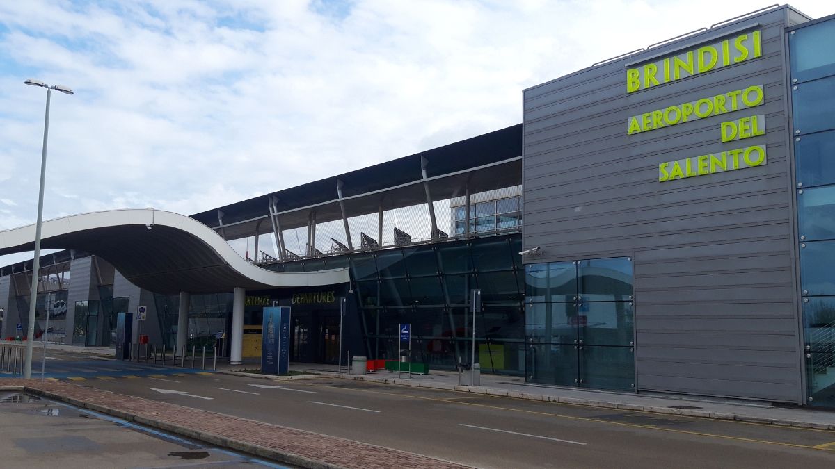 Da maggio la Francia più vicina al Salento: charter su Brindisi da 4 aeroporti