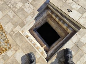 Pozzo in via Monte Tre Carlini a Martina Franca dove i Vigili del Fuoco hanno soccorso una persona caduta all’interno.